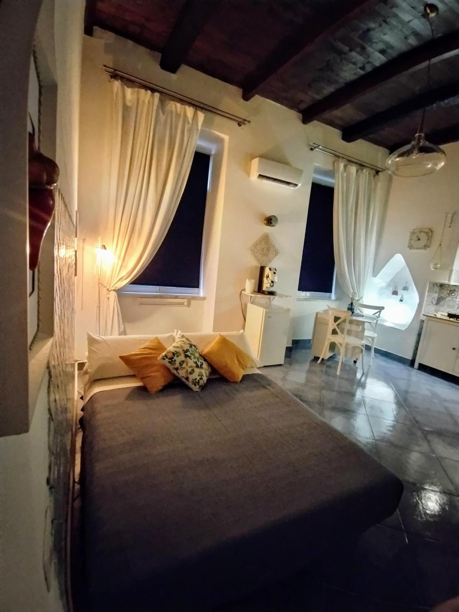 Duoroom Naples Luaran gambar